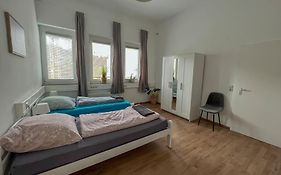 Modernes Apartment Mit Balkon, Parkplatz Und Smart Tv Bis Zu 10 Personen